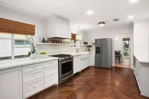 18306 Barbuda Ln, Houston, TX 77058 - Photo 5