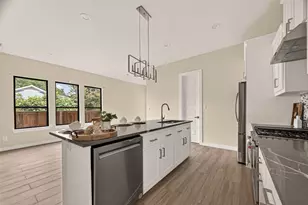 90 Burress St, Houston, TX 77022 - Photo 3