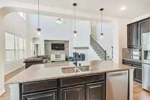 14806 S Canary Yellow Cir, Cypress, TX 77433 - Photo 13