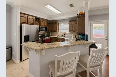 205 Madison Avenue, Clute, TX 77531 - Photo 15