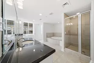 914 Main St, Houston, TX 77002 - Photo 15