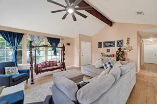 15410 Lindita Dr, Houston, TX 77083 - Photo 9