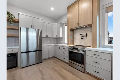 1998 Royalville Court, Crystal Beach, TX 77650 - Photo 15