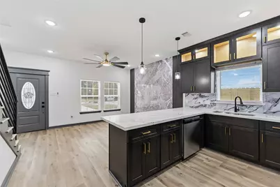 8006 Birmingham Street #A/B, Houston, TX 77028 - Photo 3