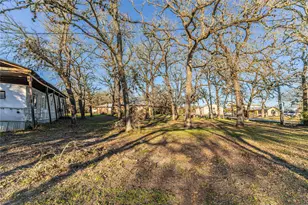 125 Forrest Ln, Brenham, TX 77833 - Photo 9