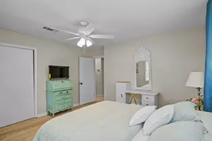 115 S Cedar St, Lake Jackson, TX 77566 - Photo 29