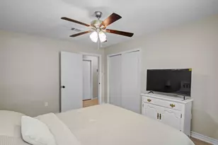 115 S Cedar St, Lake Jackson, TX 77566 - Photo 27