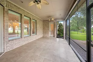 166 Hillsborough Dr W, Montgomery, TX 77356 - Photo 31