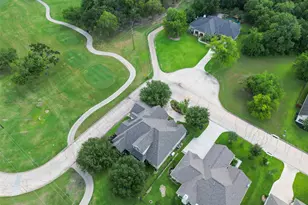 166 Hillsborough Dr W, Montgomery, TX 77356 - Photo 37