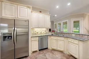 166 Hillsborough Dr W, Montgomery, TX 77356 - Photo 13