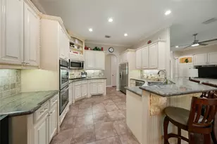 166 Hillsborough Dr W, Montgomery, TX 77356 - Photo 11