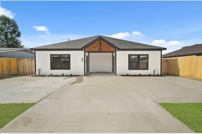 6206 Lyndhurst Drive, Houston, TX 77087 - Photo 1