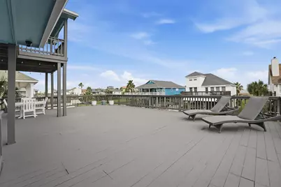 918 Short Reach Drive, Tiki Island, TX 77554 - Photo 17