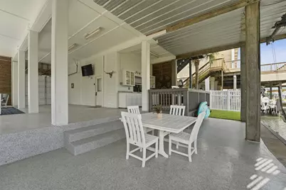 918 Short Reach Drive, Tiki Island, TX 77554 - Photo 13