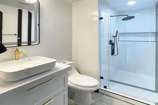 5515 Davids Bend Dr, Sugar Land, TX 77479 - Photo 29