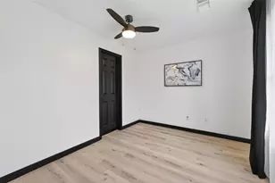 5515 Davids Bend Dr, Sugar Land, TX 77479 - Photo 33