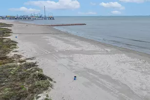 2314 31st St, Galveston, TX 77550 - Photo 35