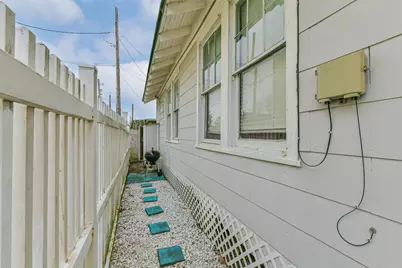 2314 31st Street, Galveston, TX 77550 - Photo 25