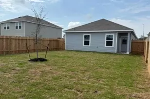 10314 Red Orchid Dr, Houston, TX 77016 - Photo 9