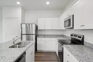 10314 Red Orchid Dr, Houston, TX 77016 - Photo 3