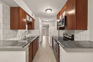 6631 Wanda Ln, Houston, TX 77074 - Photo 13