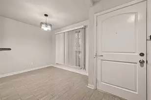 6631 Wanda Ln, Houston, TX 77074 - Photo 7