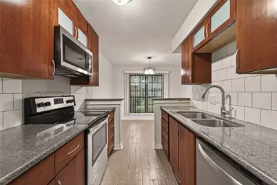 6631 Wanda Lane, Houston, TX 77074 - Photo 17