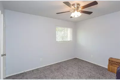 44 S Waxberry Road, The Woodlands, TX 77381 - Photo 13
