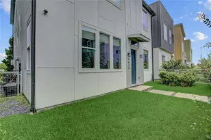 9820 Mocking Bird Hill Ln, Houston, TX 77080 - Photo 3