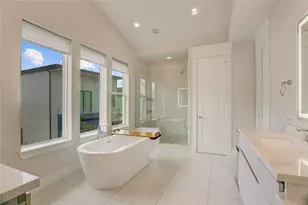 9820 Mocking Bird Hill Ln, Houston, TX 77080 - Photo 5