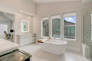 9820 Mocking Bird Hill Ln, Houston, TX 77080 - Photo 15