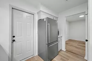 1409 S 3rd St, Conroe, TX 77301 - Photo 11
