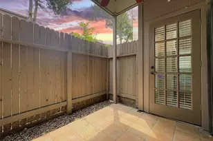 1201 Bering Dr, Houston, TX 77057 - Photo 17