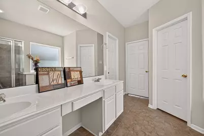 14514 Royal Mountain Drive, Houston, TX 77090 - Photo 33