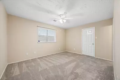 2906 S Peach Hollow Circle, Pearland, TX 77584 - Photo 13