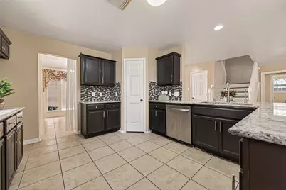 6922 Leaders Crossing Drive, Houston, TX 77072 - Photo 19