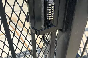 1034 Marcolin St, Houston, TX 77088 - Photo 17