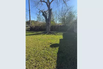 5325 Longmeadow Street, Houston, TX 77033 - Photo 27