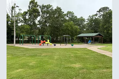 1300 Edison Avenue, Baytown, TX 77520 - Photo 35