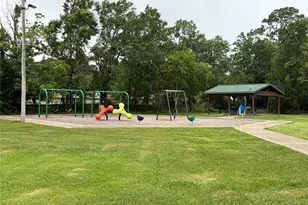 1300 Edison Ave, Baytown, TX 77520 - Photo 35