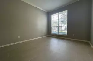 8519 Babbling Brook Ct, Sugar Land, TX 77479 - Photo 5