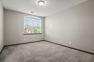14105 N Lake Branch Ln, Houston, TX 77044 - Photo 11