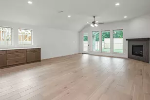 15683 Hoptree Hts Ln, Conroe, TX 77302 - Photo 9