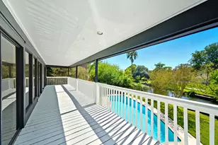 18646 Martinique Dr, Houston, TX 77058 - Photo 41