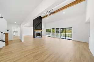 18646 Martinique Dr, Houston, TX 77058 - Photo 11