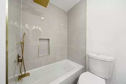 18646 Martinique Drive, Houston, TX 77058 - Photo 35