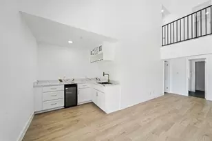 18646 Martinique Dr, Houston, TX 77058 - Photo 7