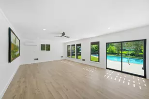 18646 Martinique Dr, Houston, TX 77058 - Photo 23