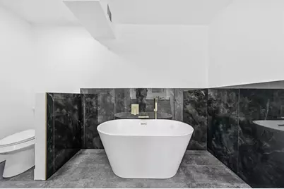 18646 Martinique Drive, Houston, TX 77058 - Photo 31