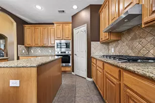 11131 Maidenfair Dr, Tomball, TX 77375 - Photo 13